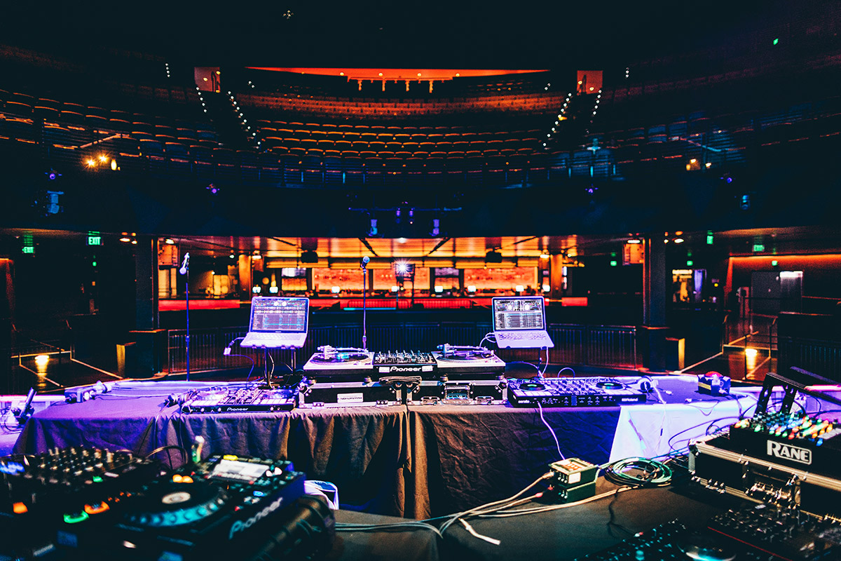 Serato DJ 1.7.3 平台优秀的dj混音软件 Serato DJ 1.7.3 平台优秀的dj混音软件